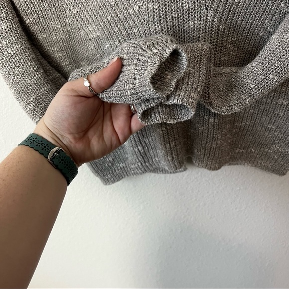 Express Sweater - Picture 4 of 7